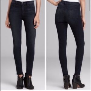 NWOT J Brand Jeans, Maria High Rise Skinny in Vanity (black) size 24